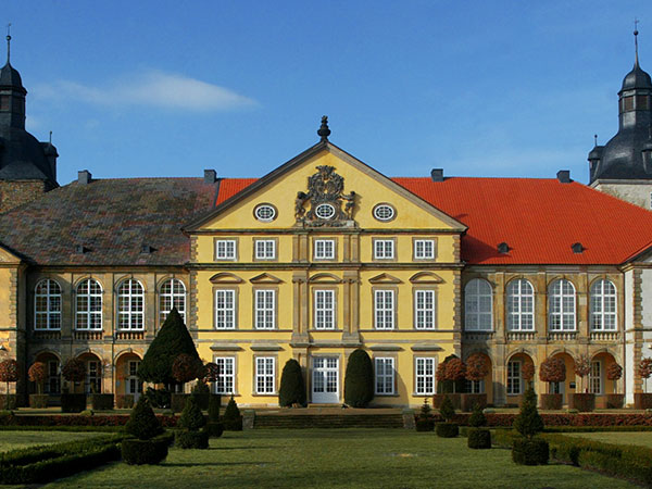 Neuer Tatort: Schloss Hundisburg bei Magdeburg